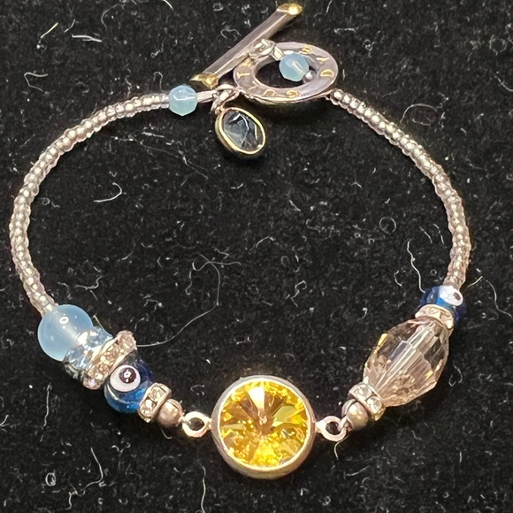 Gulten Dye swavorski crystal toggle bracelet. 7 inches. SPARKLES!!! - Picture 3 of 9